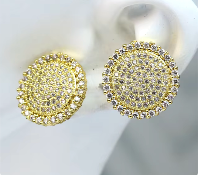 69712372 Aretes redondos con pavé de brillantes en oro laminado 18k (3capas)
