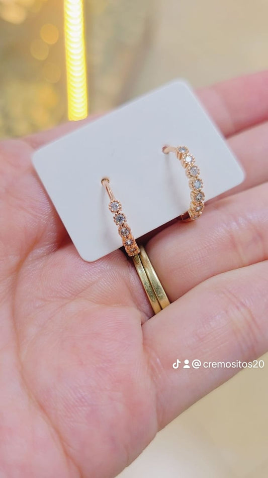 Aretes huguies con brillantes