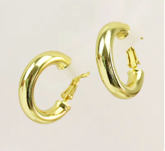 85065972 Aretes argolla en oro laminado 18k (3 Capas)
