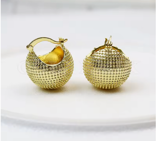 87364340 Aretes canasta en oro laminado 18k (3capas)