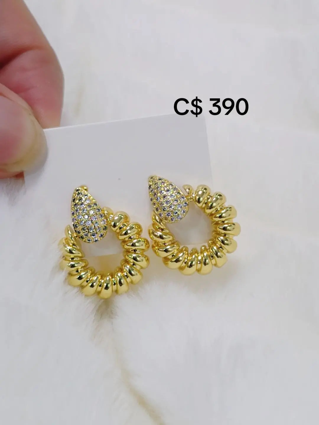 77831412 Aretes  en oro laminado 18k (3 Capas)