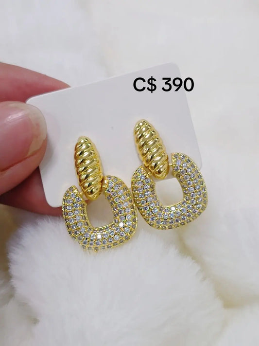 77831412 Aretes  en oro laminado 18k (3 Capas)
