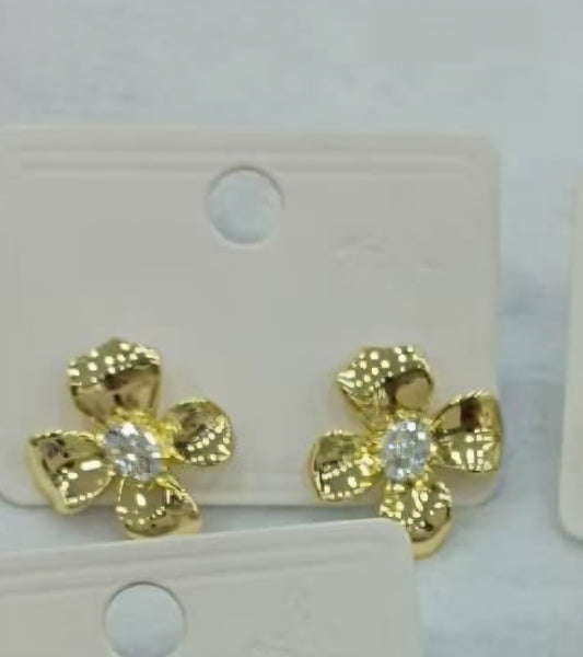 37955828  flor zircon al centro
